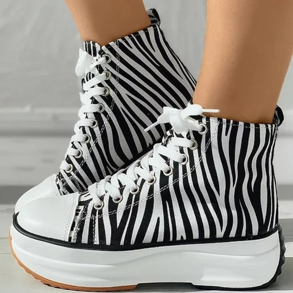 New Bengal Stripes Canvas Shoes - Picture 1 of 4